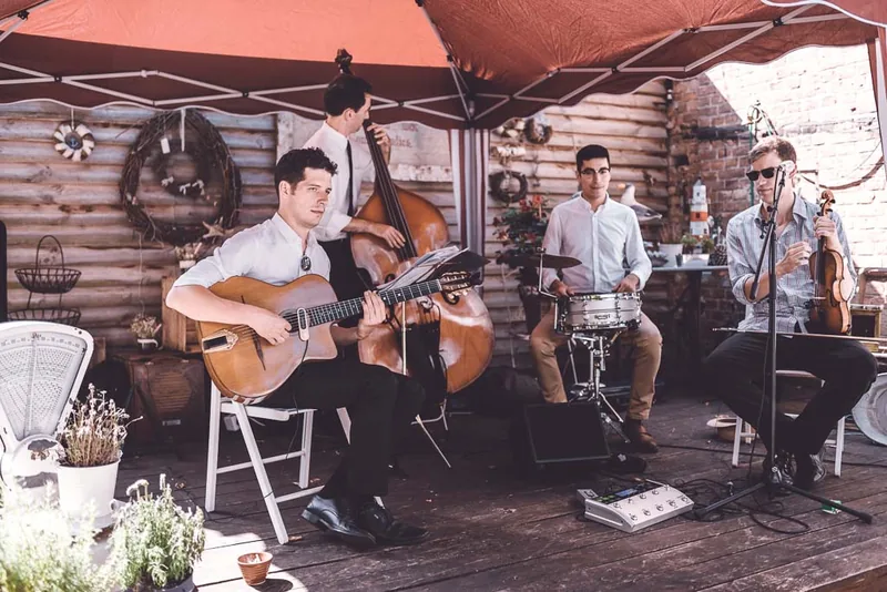 Temmingberg spielt ein Konzert unter freiem Himmel